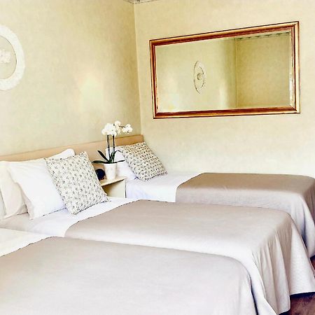 ריצ'יונה Hotel Apollo מראה חיצוני תמונה