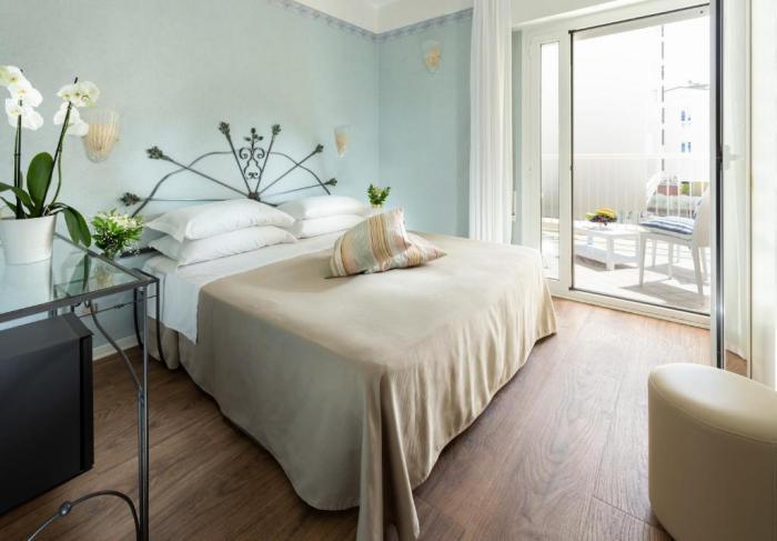 ריצ'יונה Hotel Apollo חדר תמונה