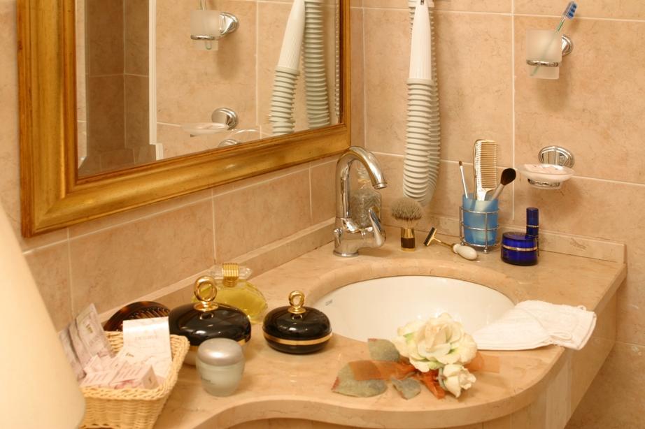 ריצ'יונה Hotel Apollo מראה חיצוני תמונה